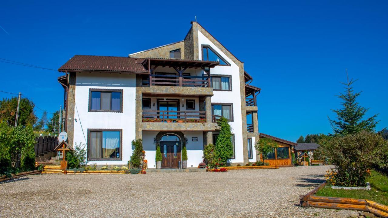 Hostal Casa Bradet Întorsura Buzăului Exterior foto