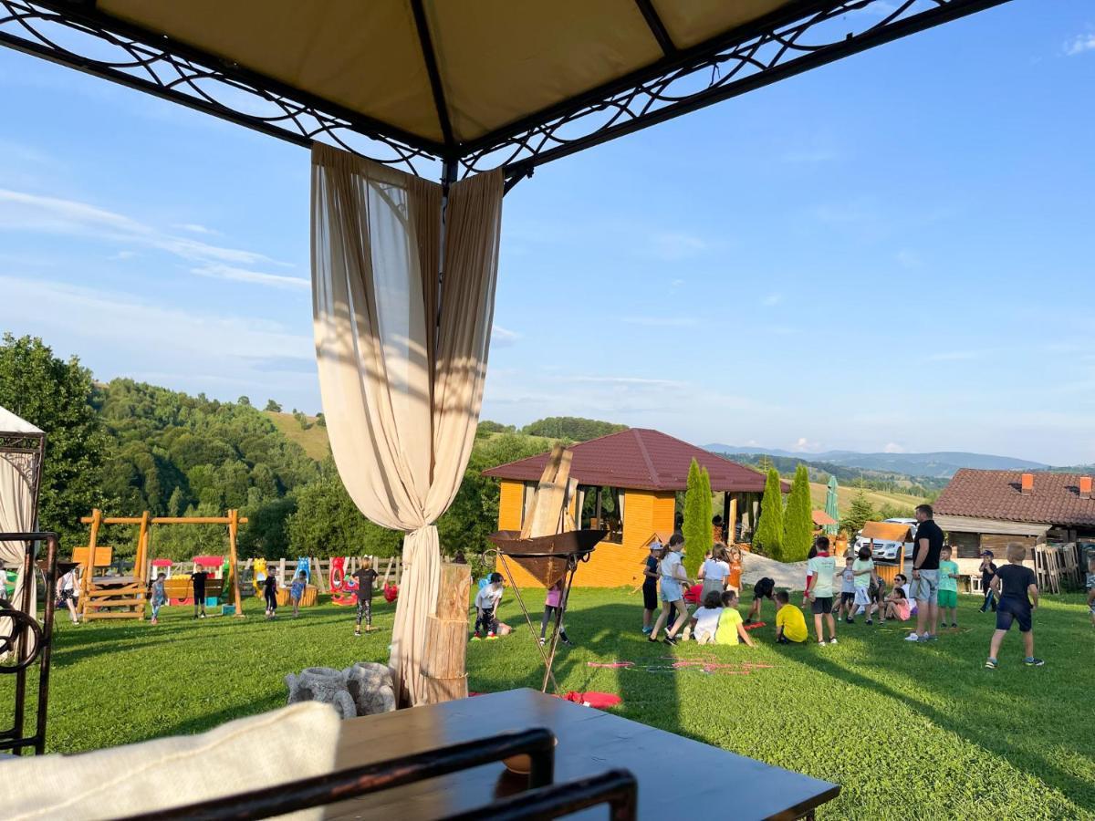 Hostal Casa Bradet Întorsura Buzăului Exterior foto