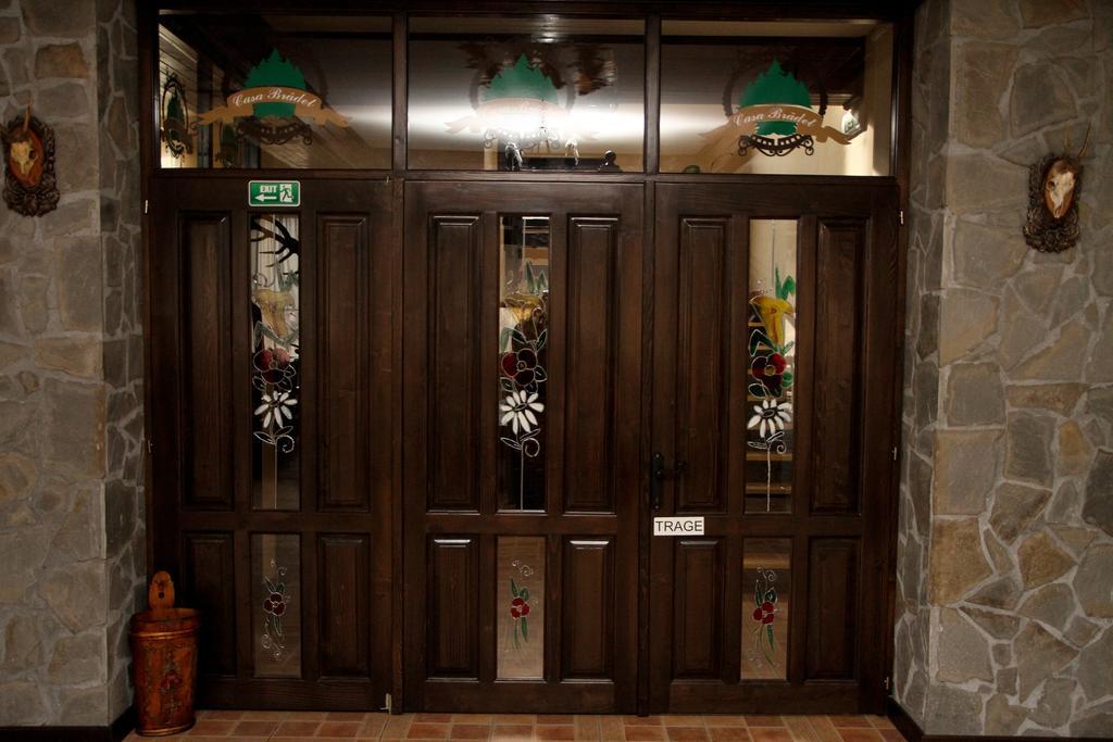 Hostal Casa Bradet Întorsura Buzăului Exterior foto