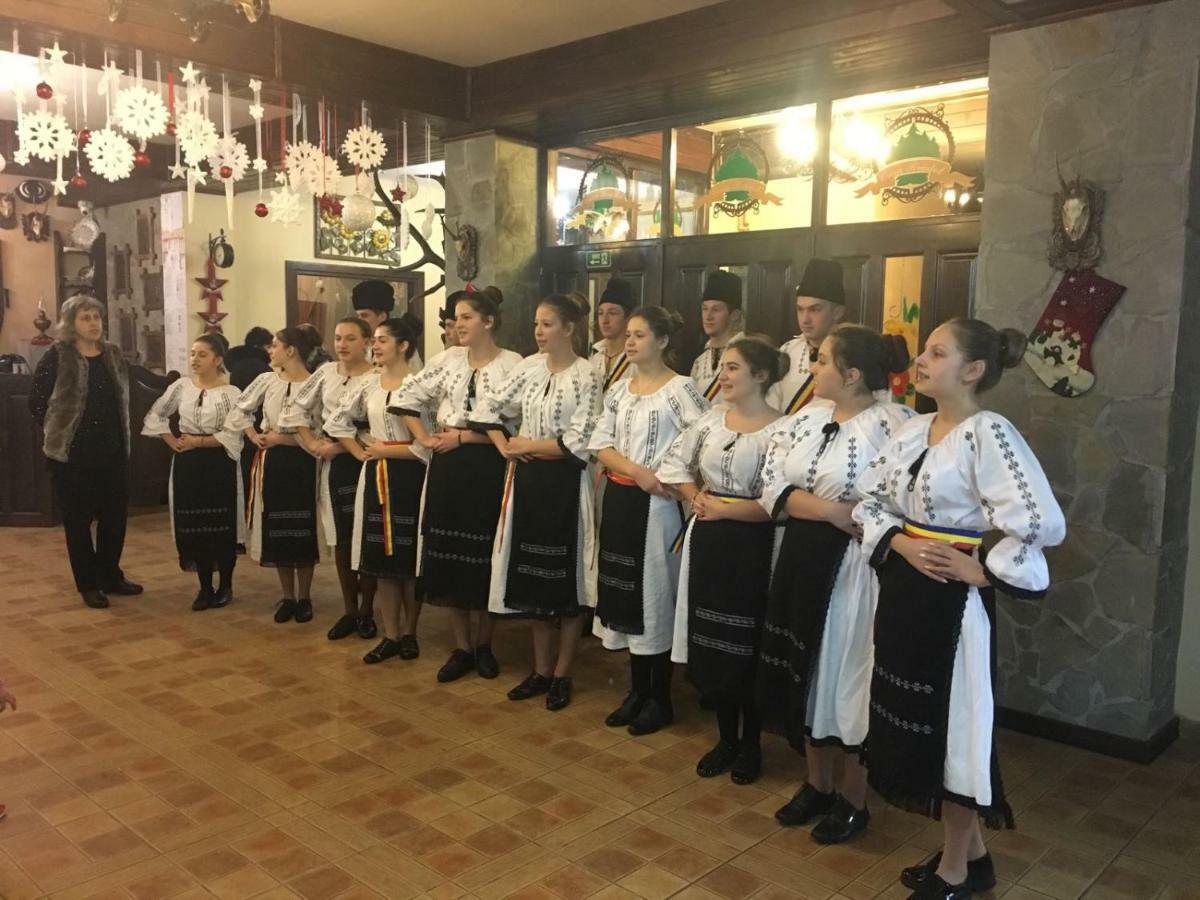 Hostal Casa Bradet Întorsura Buzăului Exterior foto