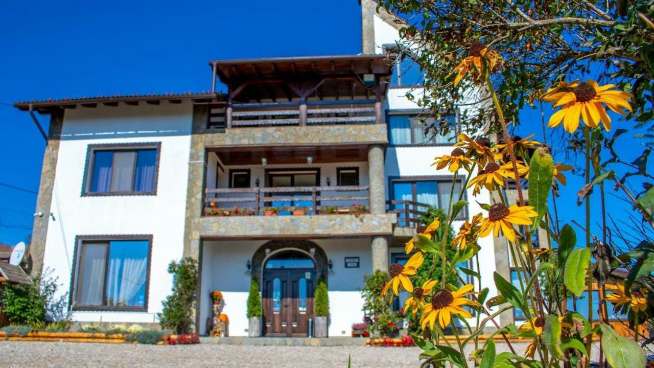 Hostal Casa Bradet Întorsura Buzăului Exterior foto